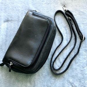 SOLD!!! Norm Thompson Leather Crossbody Wallet Bag